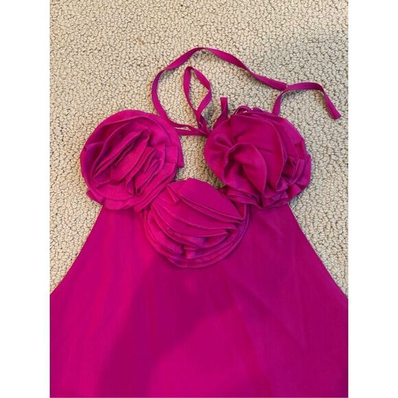 Alice + Olivia 100% silk rosette halter dress - Picture 2 of 5